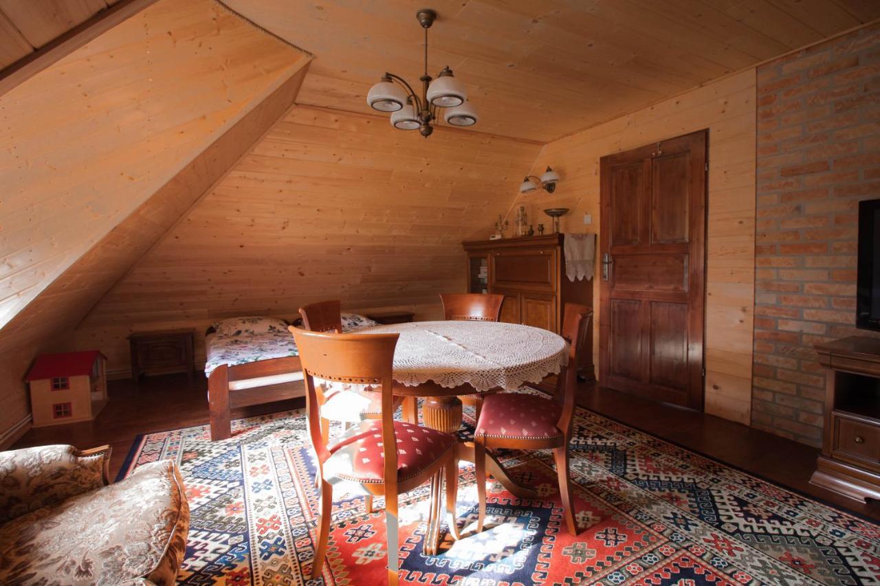 Holiday House Folwark Jelen Poniklica 外观 照片