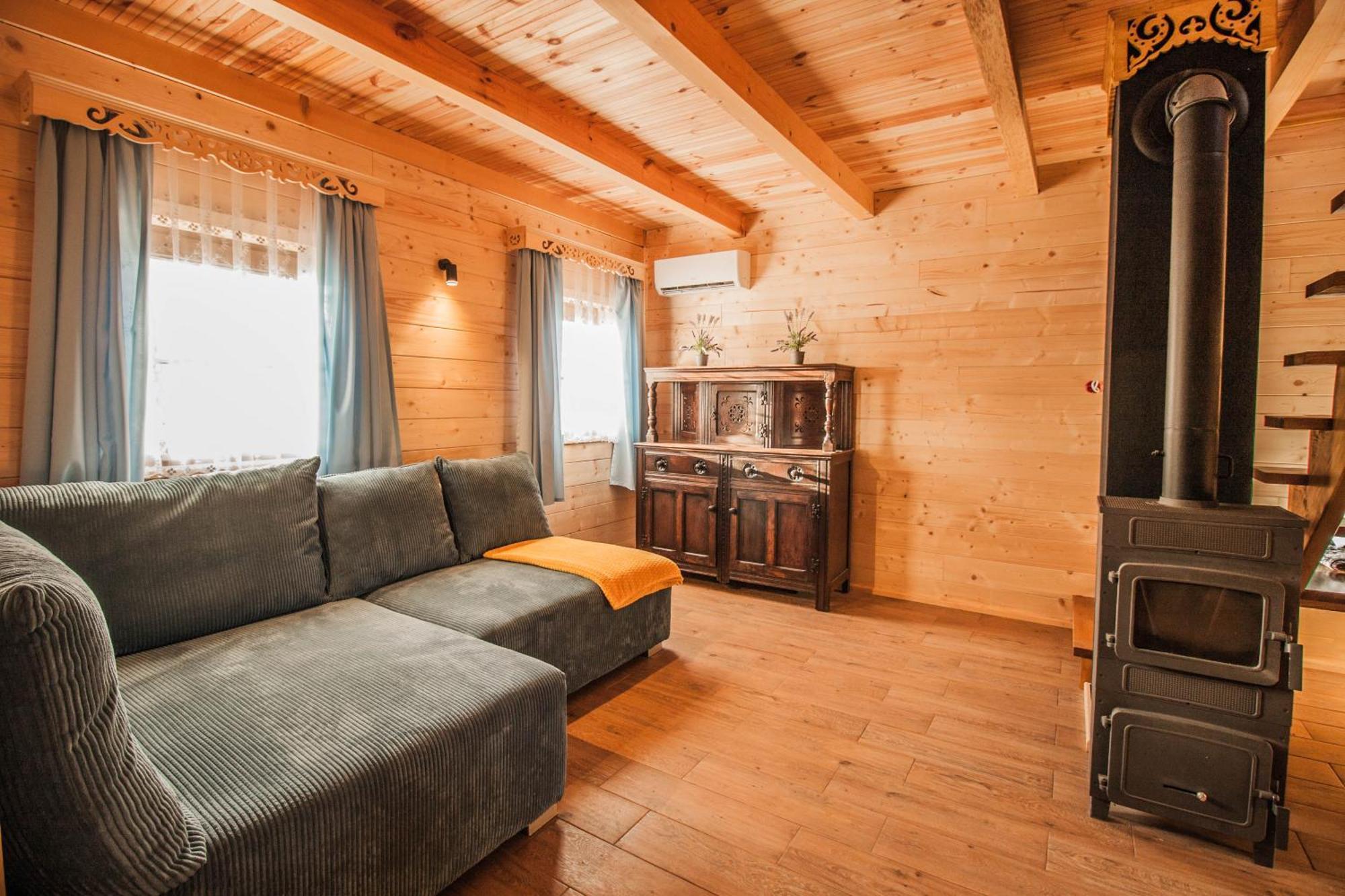 Holiday House Folwark Jelen Poniklica 外观 照片