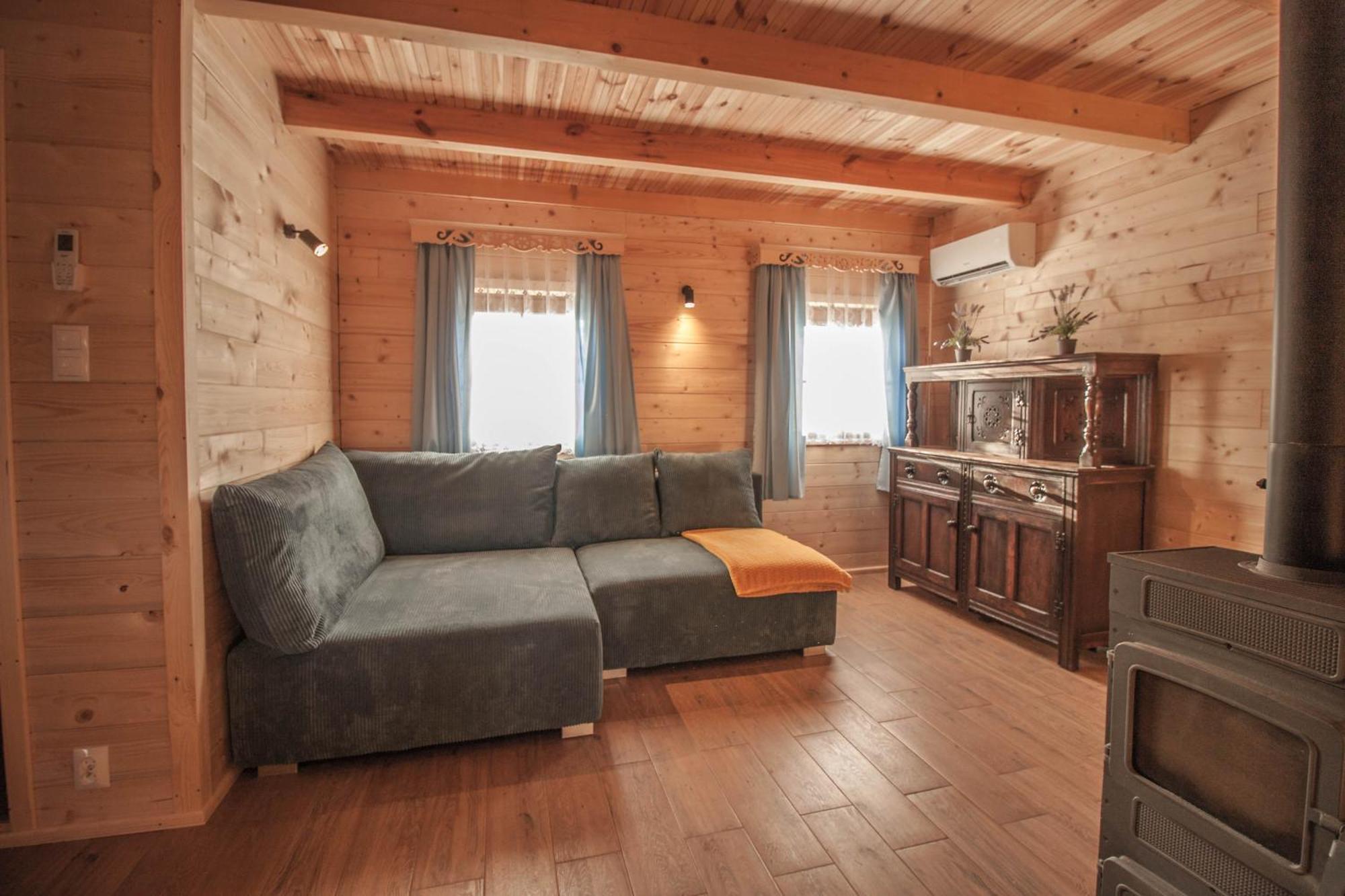 Holiday House Folwark Jelen Poniklica 外观 照片